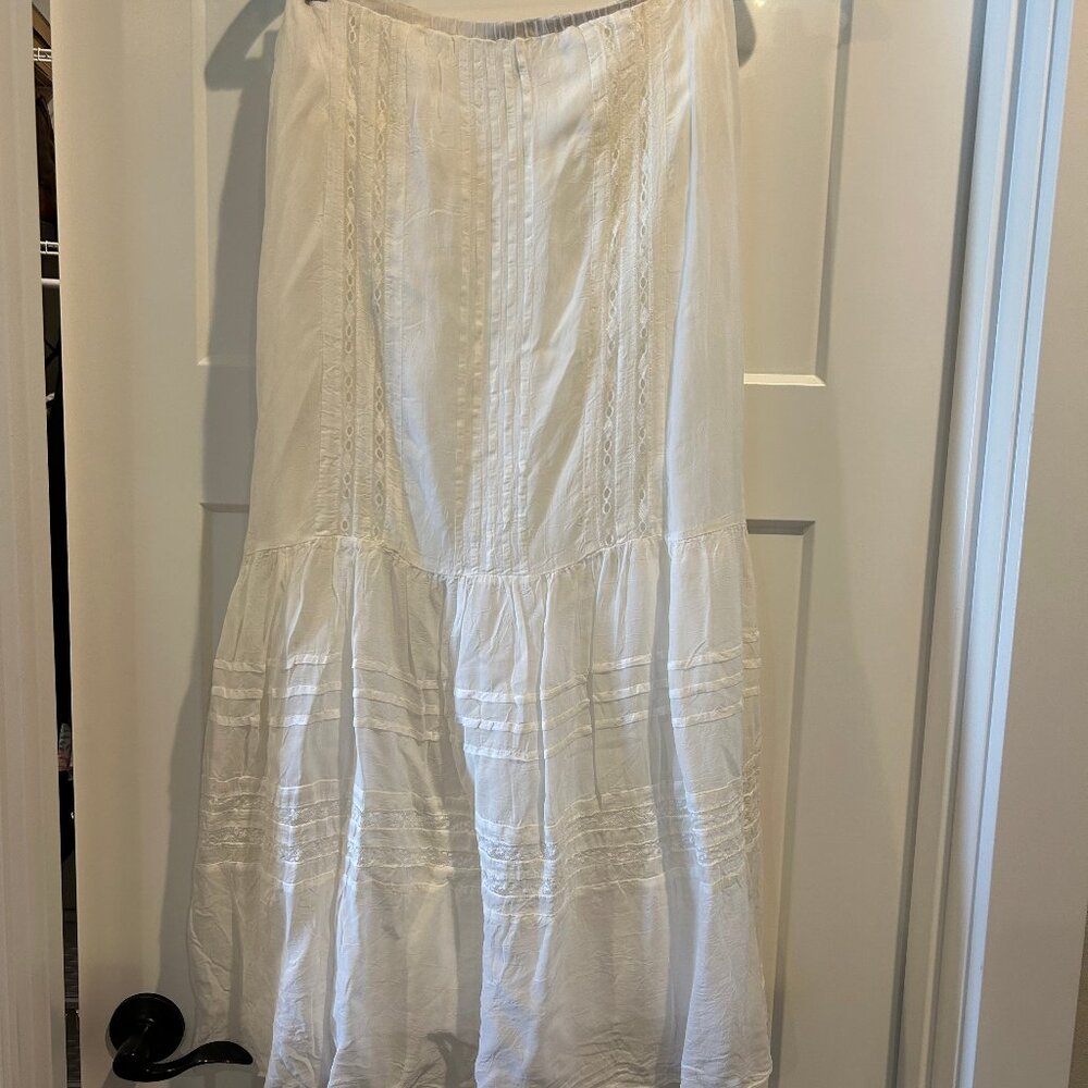 JOHNNIE WAS WHITE RAYON SKIRT, LARGE